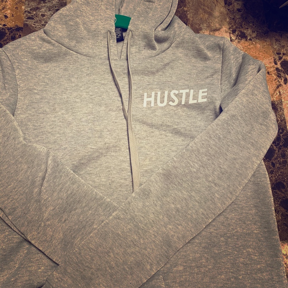 Cropped hoodie